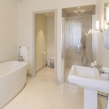 D'hotes De Chateau Renon 3*