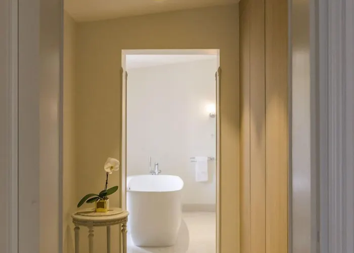 D'hotes De Chateau Renon Bed & Breakfast 3*